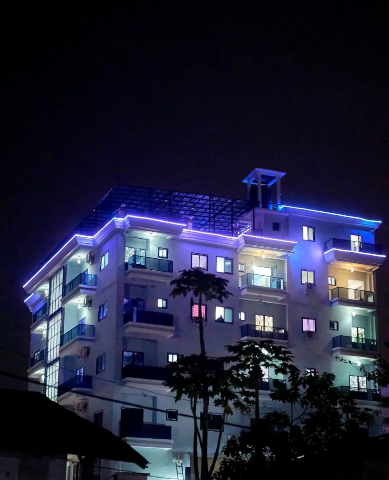 Elite Complex Hotel Yaoundé Exterior photo
