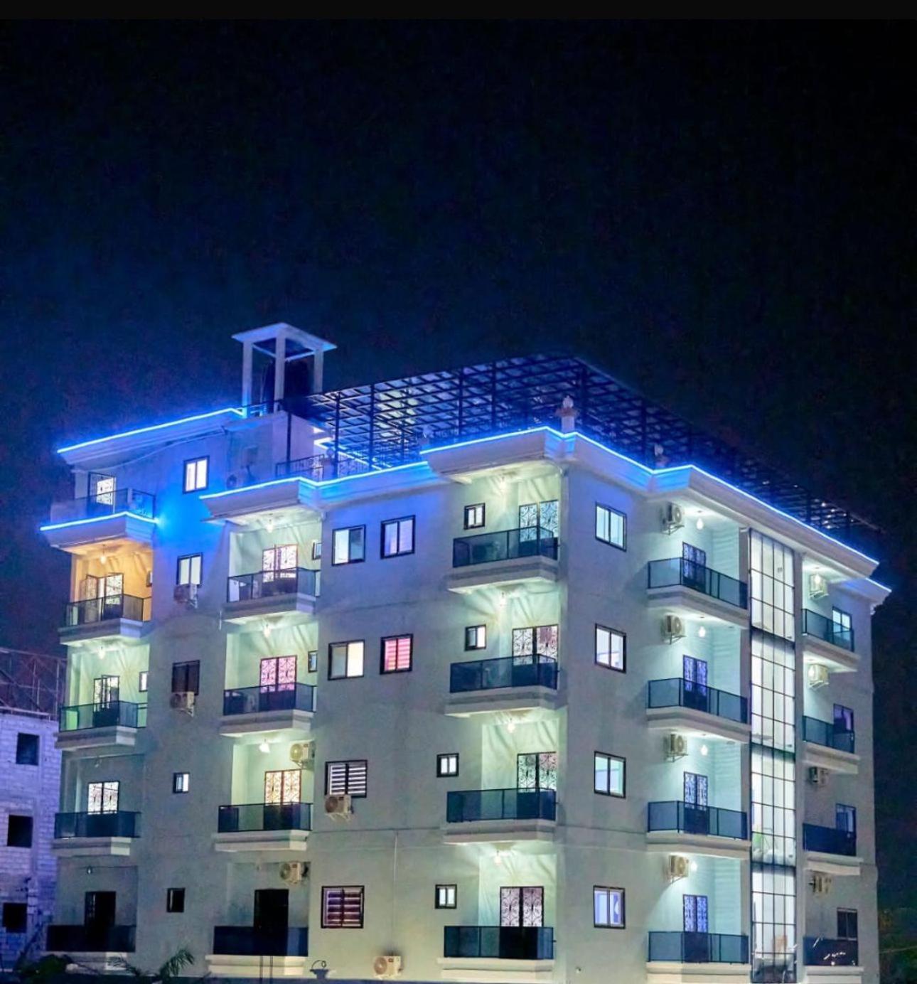 Elite Complex Hotel Yaoundé Exterior photo