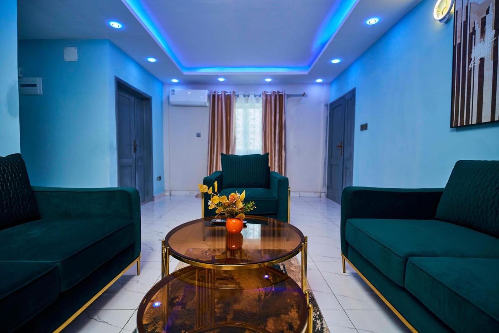 Elite Complex Hotel Yaoundé Exterior photo